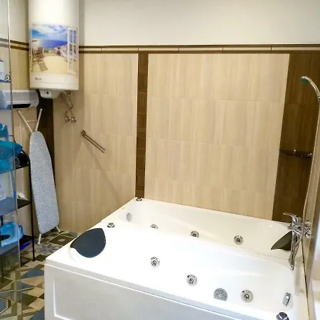 Group Family Top Center Lux Apart Apartamento